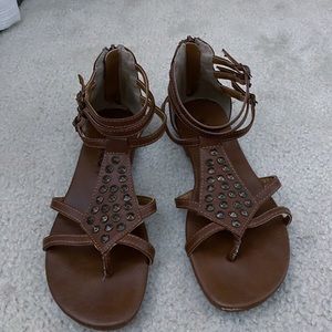 MUDD sandals